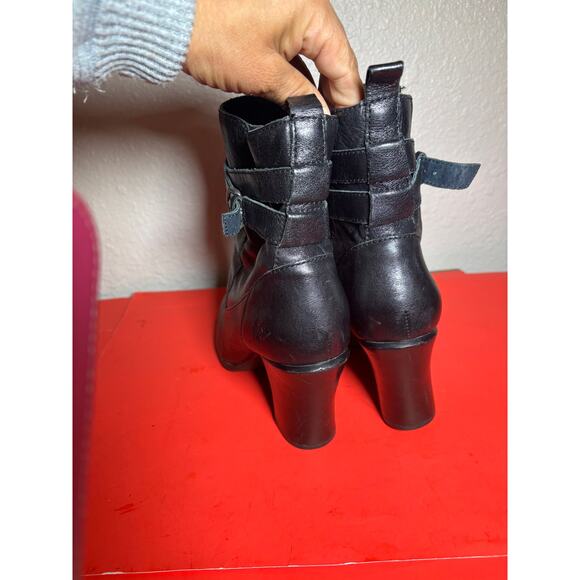 Born Crown Chyler Harnes Black Leather Heed Ankle Booties Size 9 - Picture 7 of 12